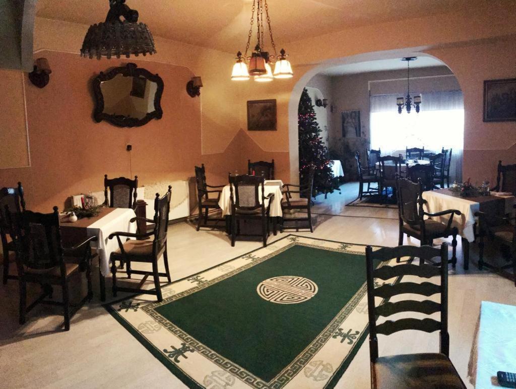 Vila Monica Bed and Breakfast Târgu-Mureş Εξωτερικό φωτογραφία